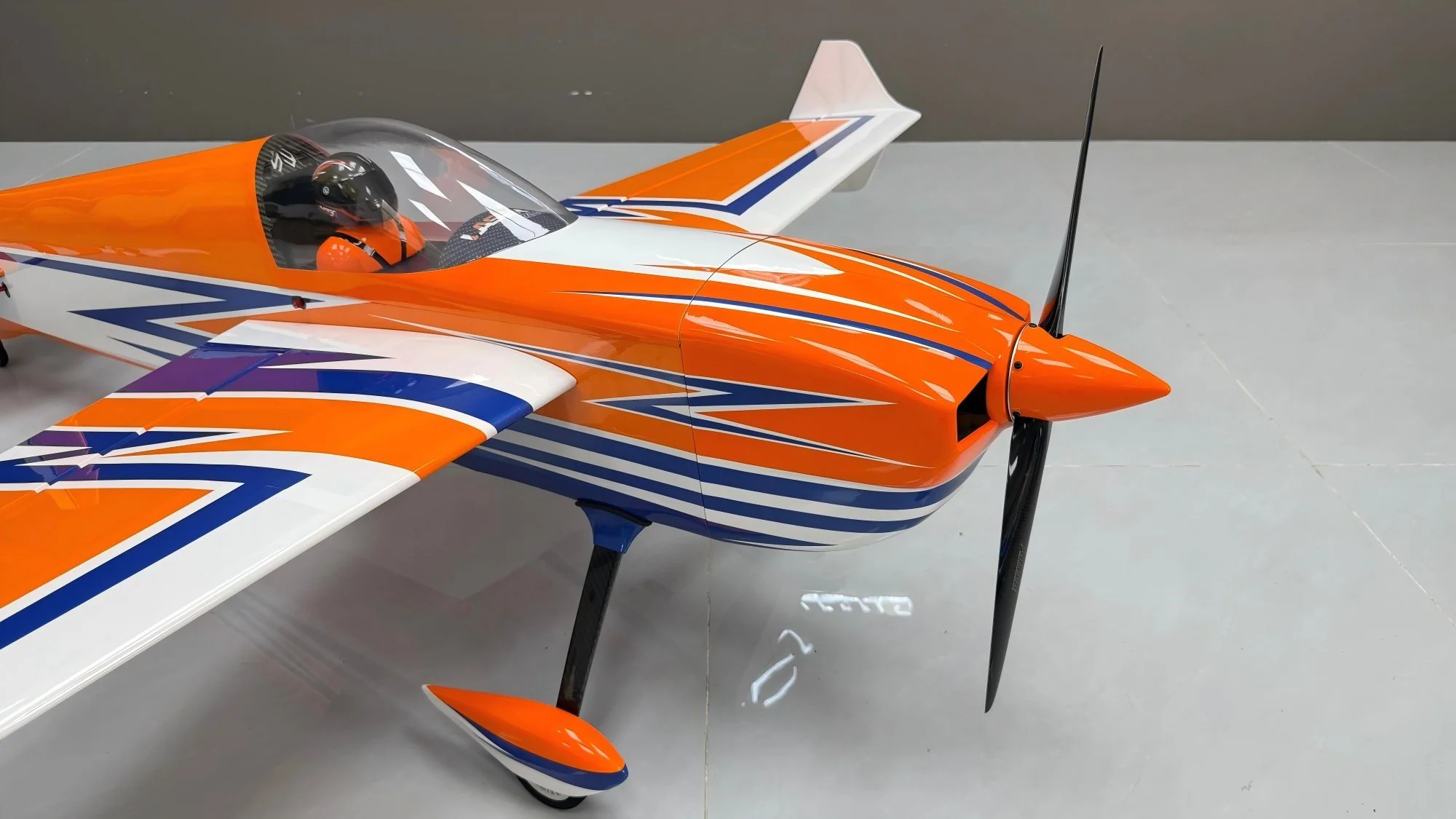 SW - 73" Laser 260 V2 Plus - White/Orange/Blue (B) - ARF - Image 5