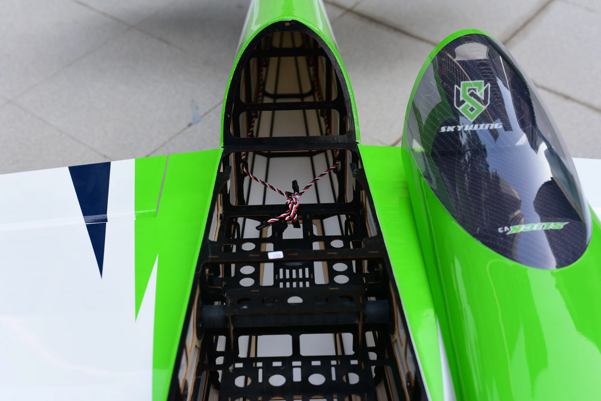 SW - 73" Slick 360 - White/Green/Dk Blue (C) - ARF - Image 10