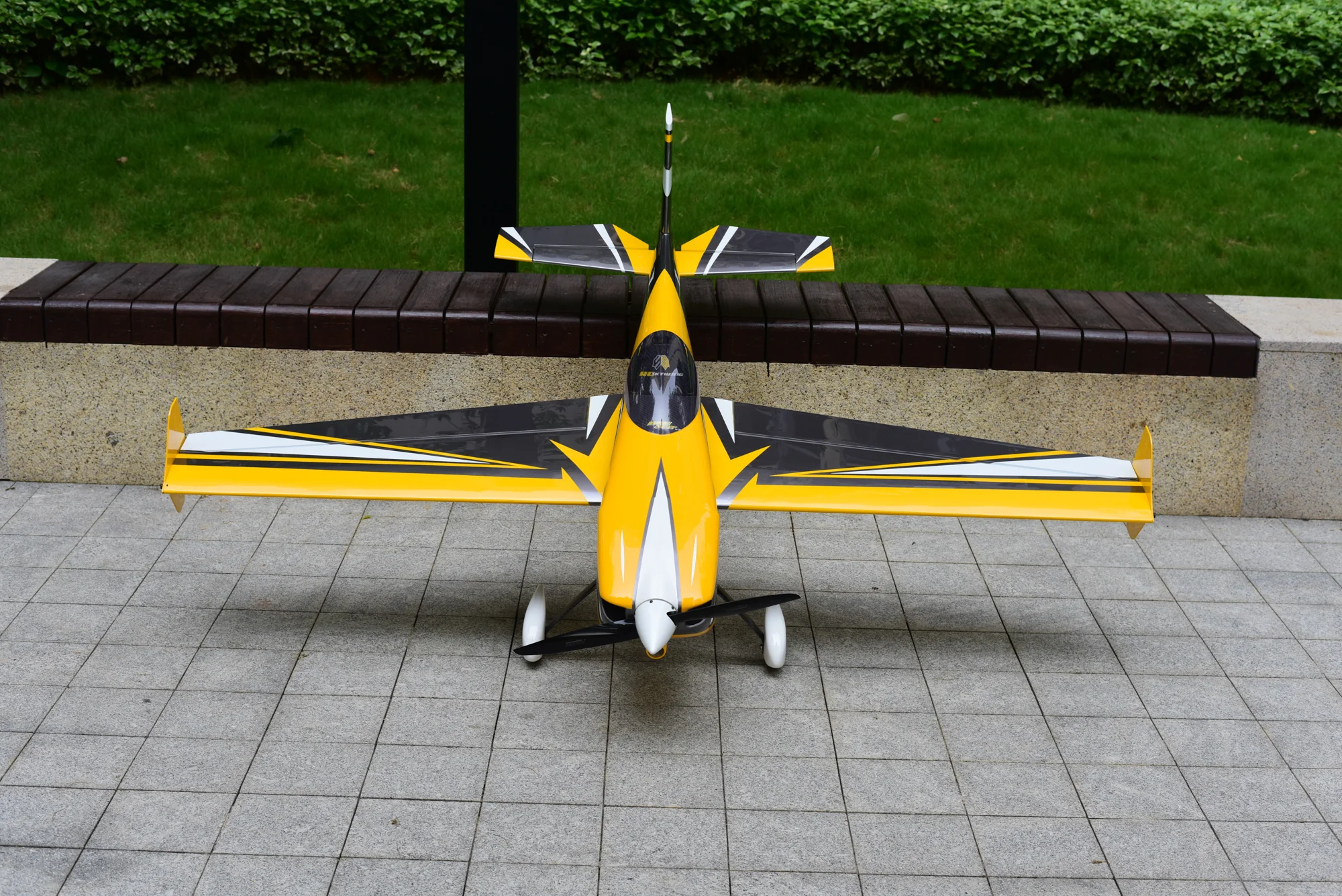 SW - 74" Edge - Grey/Yellow (F) - ARF - Image 12