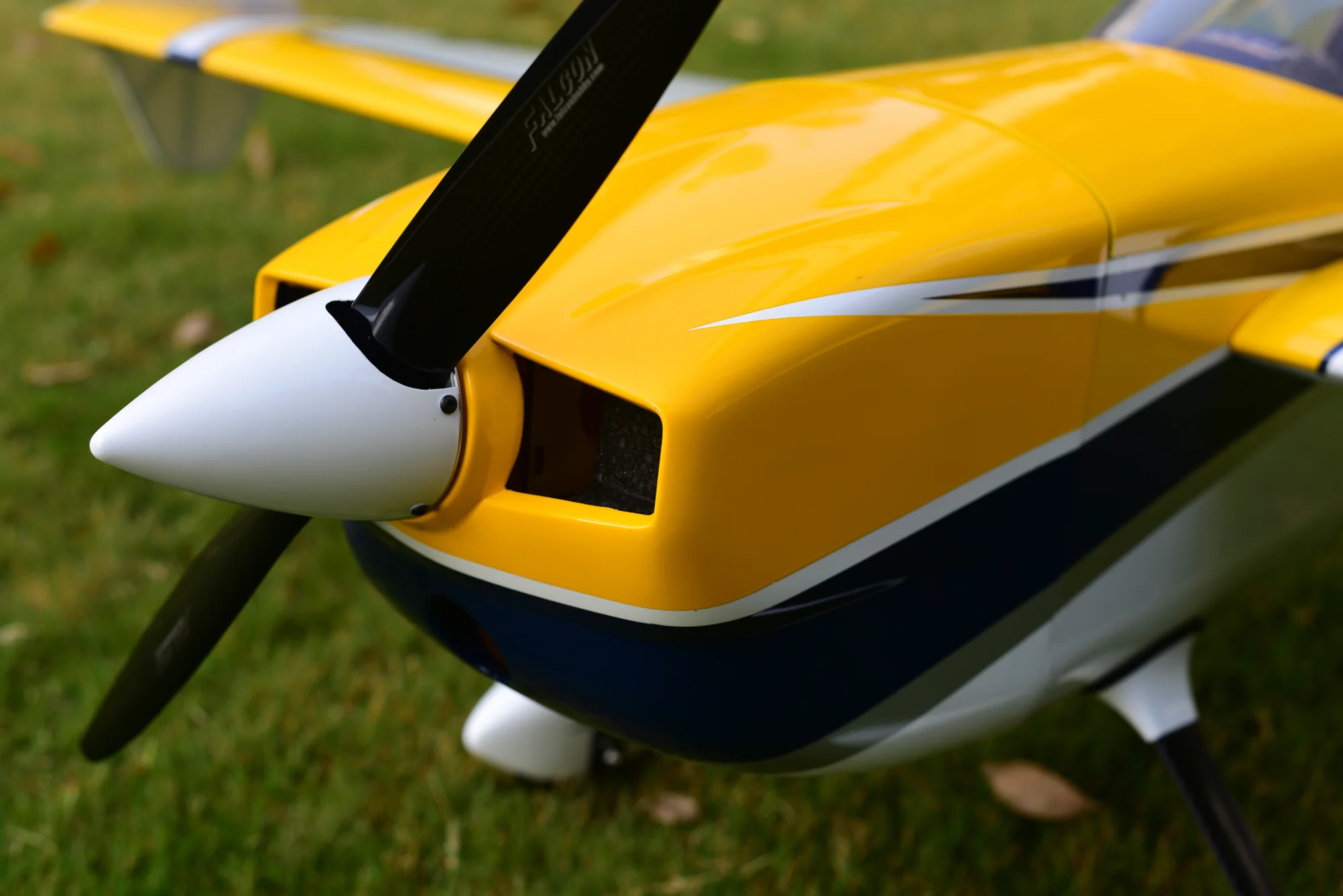 SW - 74" Laser 260 - White/Yellow/Navy (D) - ARF - Image 6
