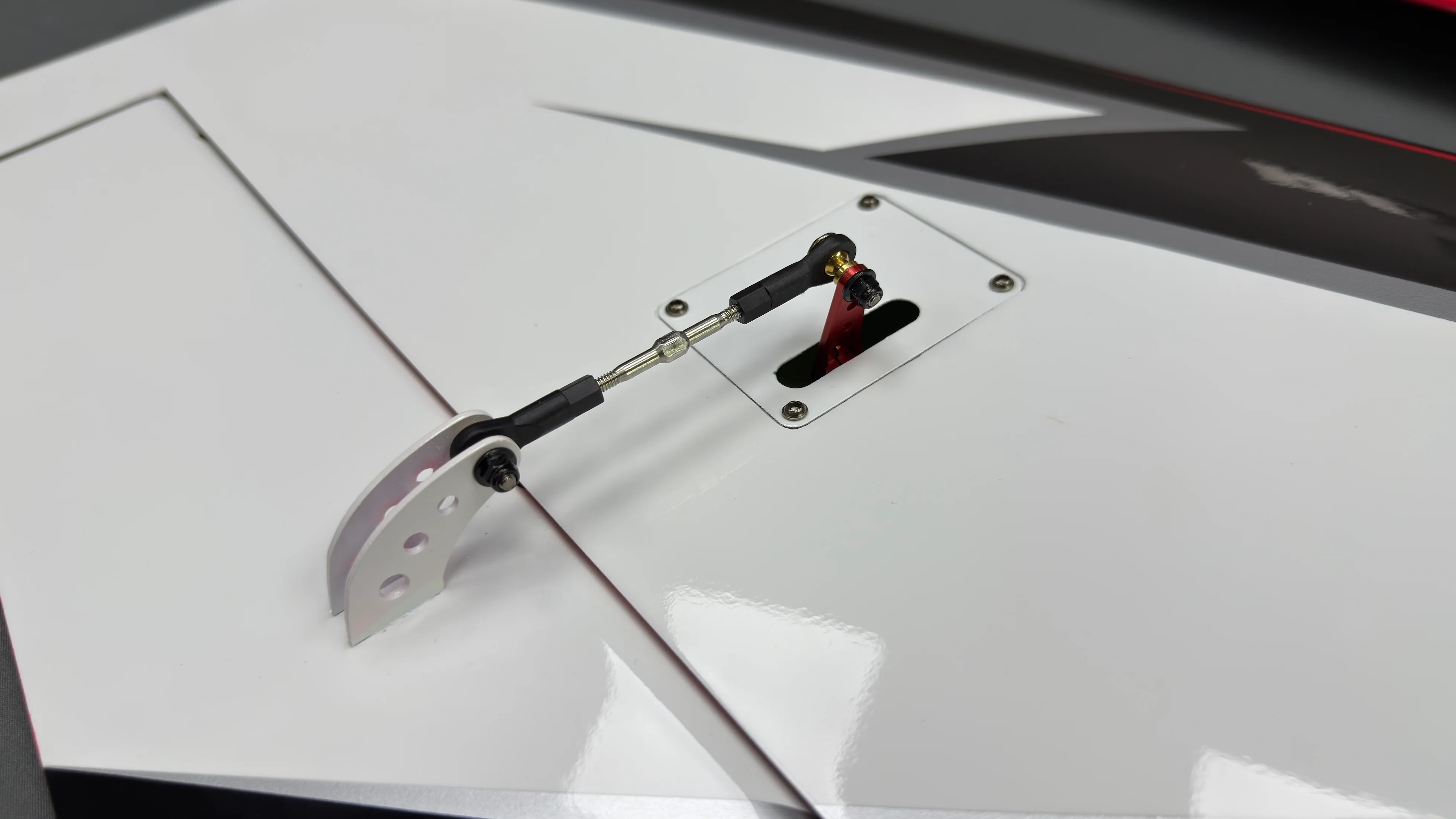 SW - Falcon 2.4M - Neon/Metal Grey - PNP - Image 14