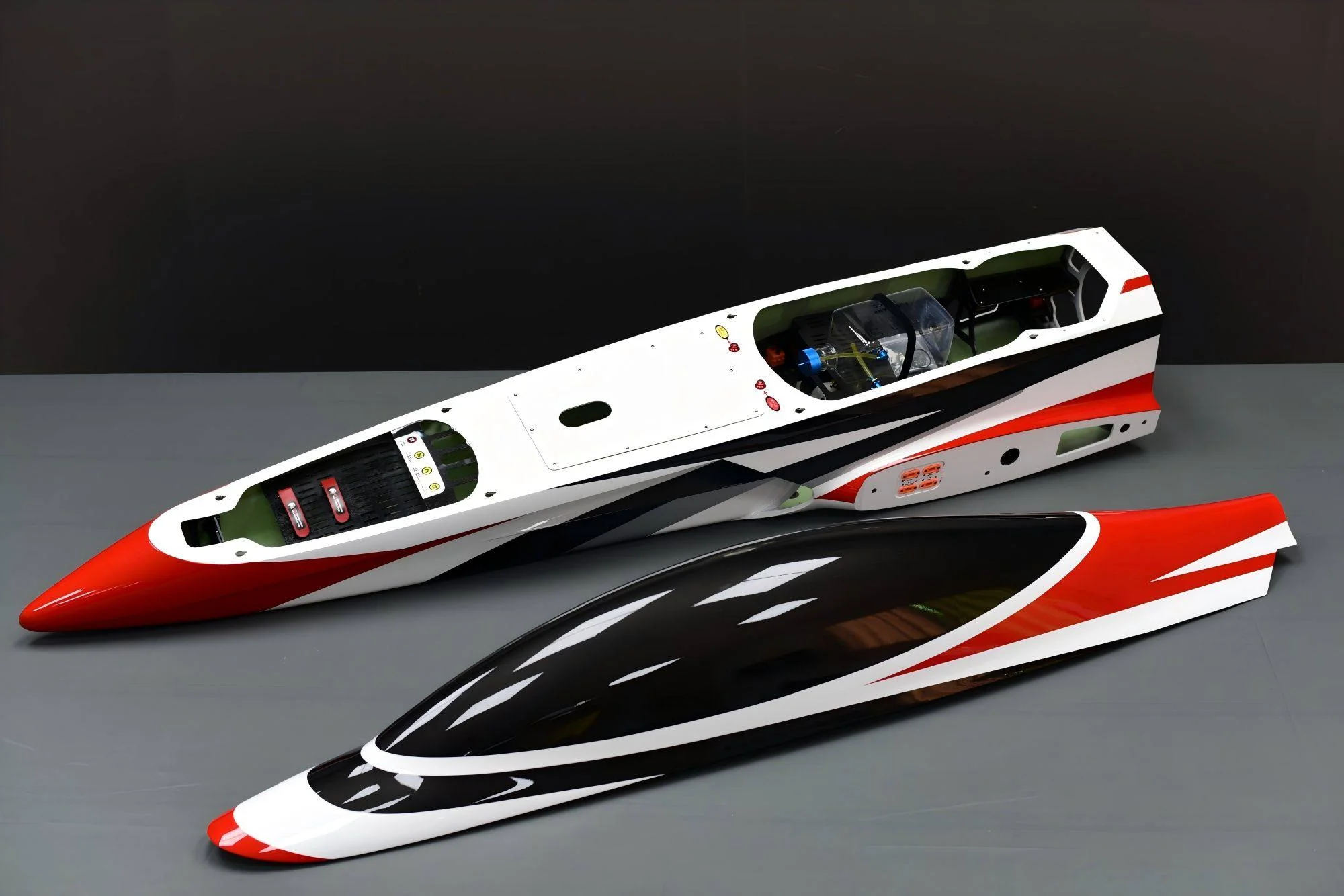 SW - Falcon 2.8M - Red/Metal Grey - ARF - Image 4