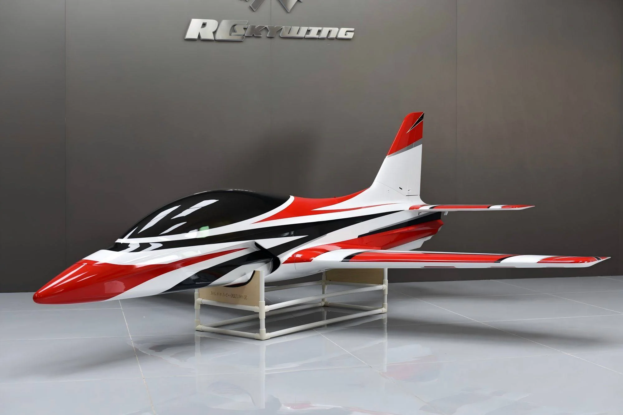 SW - Falcon 2.8M - Red/Metal Grey - PNP - Image 17